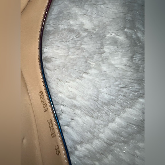 ✨💯 Authentic Christian Louboutin Rockstud studded pointed toe Pump 👠❤️ - Picture 4 of 6